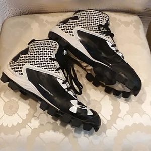 Under Armour Hightop Baseball Cleats